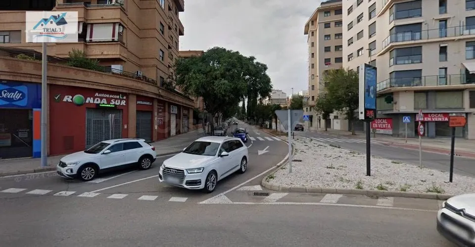 Venta de local comercial en Castellón de la Plana.