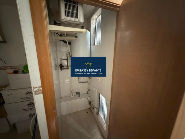 VENTA de DOS LOCALES en ZONA PREMIUM de OCIO  + vivienda de tres dormitorios  ZONA CENTRO PASEO MARITIMO — 12