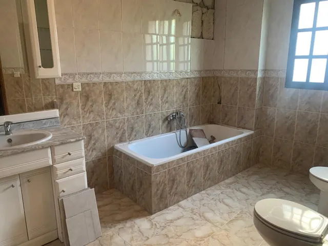 EN EXCLUSIVA AMPLIA CASA EN LA ZONA DE LA CUESTA ARCHIDONA¡¡¡¡ — 9