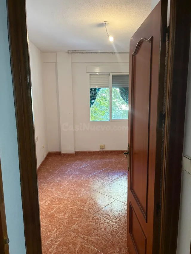 PISO EN LEVANTE!! — 13