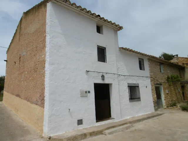MASIA RÚSTICA PARA ENTRAR A VIVIR CERCA DE VALL D'ALBA — 5
