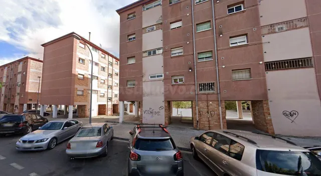 Se vende Piso OKUPA en Cañada Príncep Joan Carles de Lleida  - foto 3