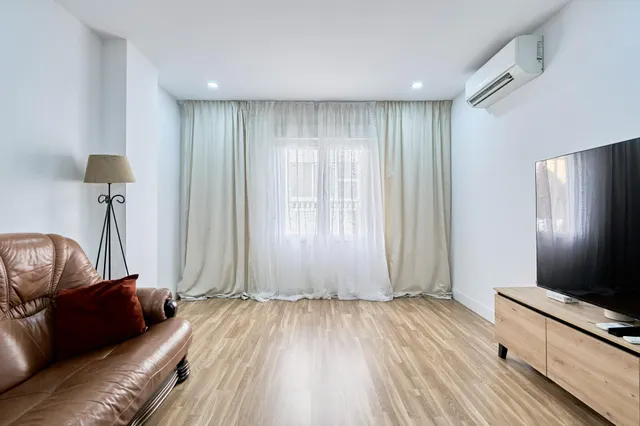 Reformada vivienda de 1 habitación con piscina — 7