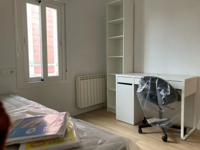 ESTUDIANTES!! 5 habitaciones EN PISO REFORMADO — 18