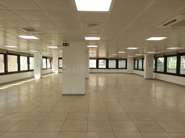 CUZCO-ORENSE , 460m2, exterior con 3 fachadas a la calle muy - foto 2