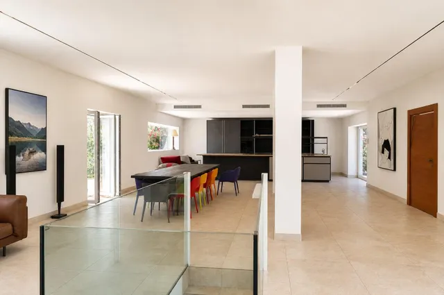 Casa unifamiliar con un jardín de ensueño — 13