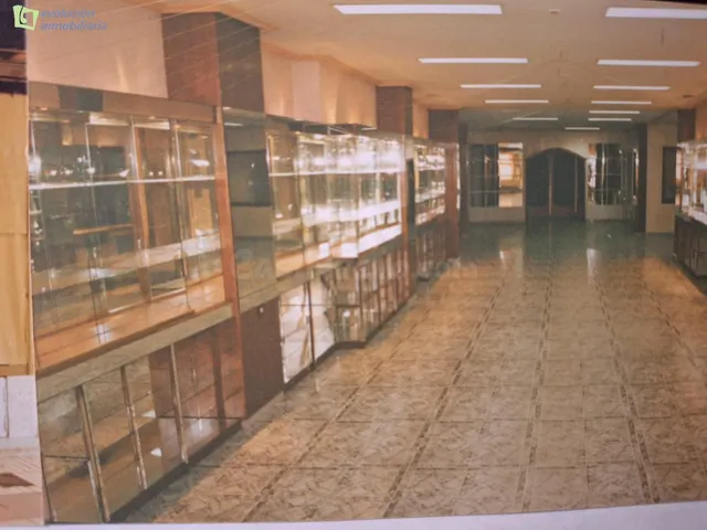 Se alquila amplio local comercial en C/ Calzadas Burgos - foto 3