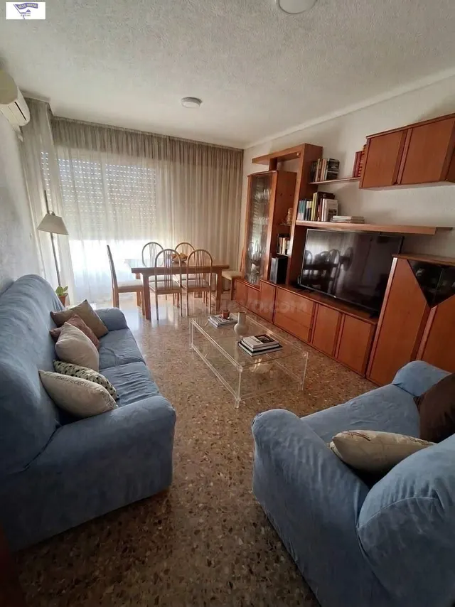 PISO CON ASCENSOR, GARAJE Y PISCINA A UN PASO DEL CENTRO