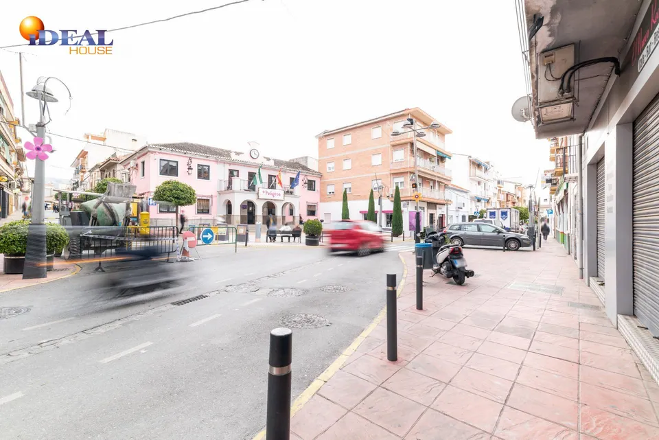 Oportunidad única: Local comercial en pleno centro de Peligros