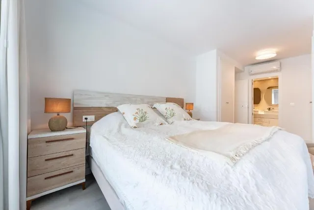 Piso AMPLIO de 3 Dorm. a ESTRENAR YA!! con TERRAZA 54 m2, , con piscinas y parques!! En Las Lagunas de Mijas — 26