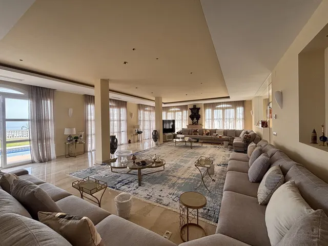 Chalet 5 habitaciones 697m² en venta - Costa Del Sol — 10