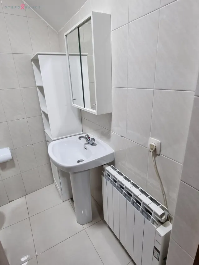 PISO EN ALQUILER EN RÚA ESPÍRITU SANTO, SANTIAGO — 25