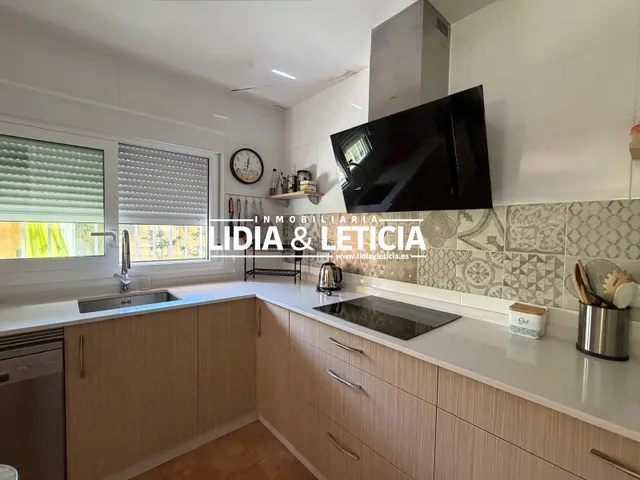 Fantástico Chalet en una sola planta — 11