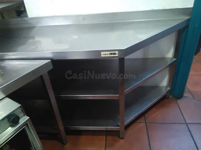 Local comercial junto a Torneo, con licencia de cocina, vela - foto 5