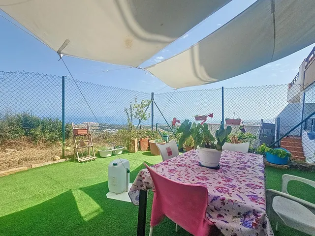Precioso apartamento de 2 dormitorios con vistas al mar - foto 2