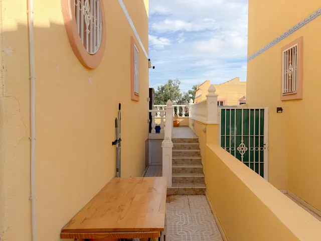 Magnifico chalet pareado totalmente reformado y con piscina comunitaria — 8