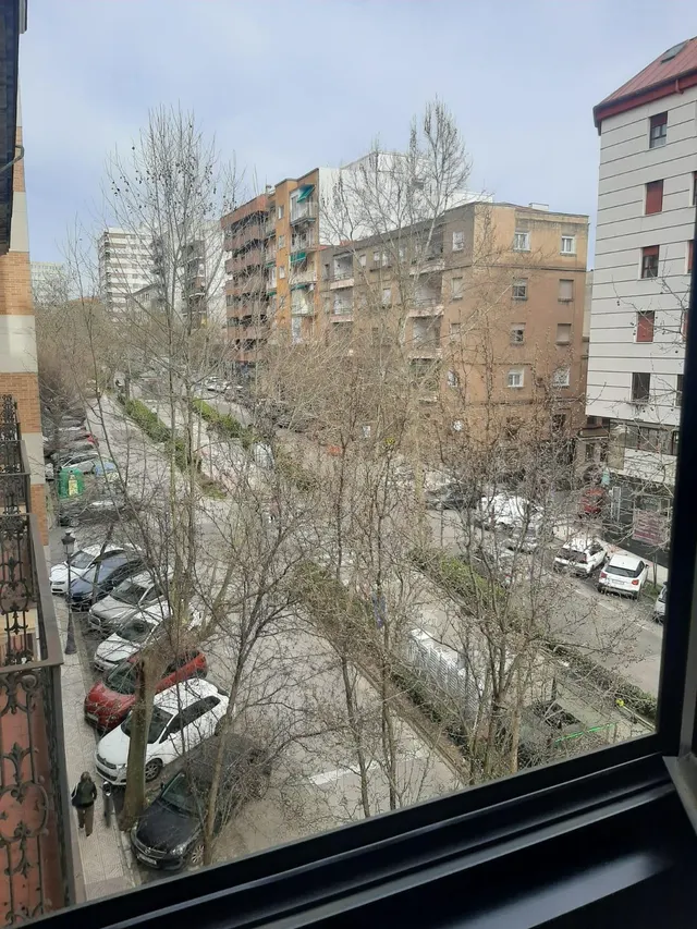 Apartamento con garaje - foto 4