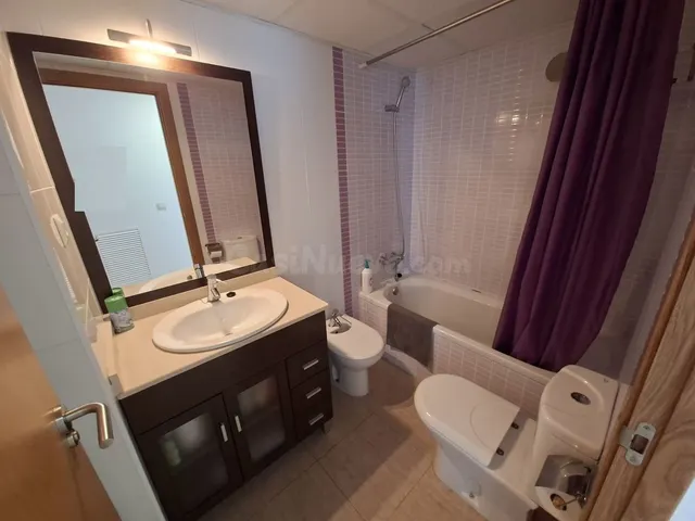 Apartamento todo exterior con parking y trastero. — 5