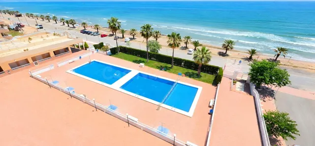 Apartamento Vacacional en Primera Línea de Mar – Edificio Yo