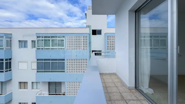 TRES BALCONES ORIENTACION OESTE JUNTO A PLAYA JARDIN - foto 3