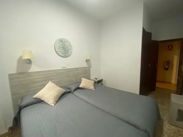 Hostal al lado de la Cruz — 15