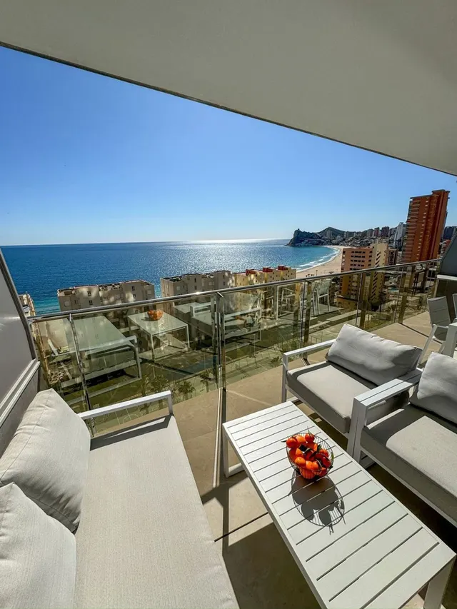 Piso 2 habitaciones 95m² en alquiler - Playa de Poniente - foto 5