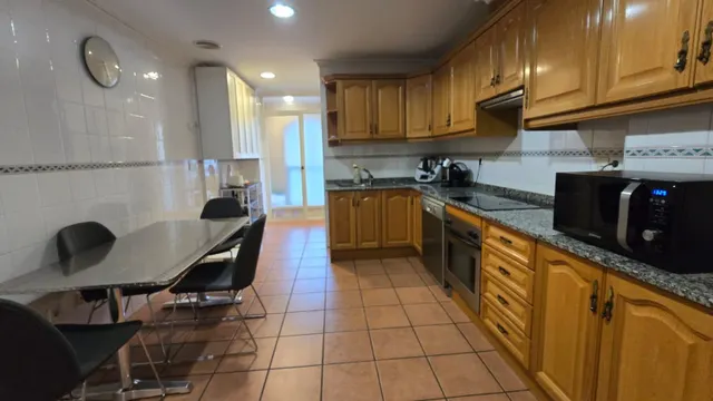 PISO DE LUJO EN ESQUINA TODO EXTERIOR CON GRAN SALON — 19