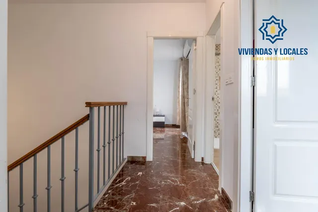 Encantadora Casa Reformada en Ogijares con Vistas y Espacios para Disfrutar — 27