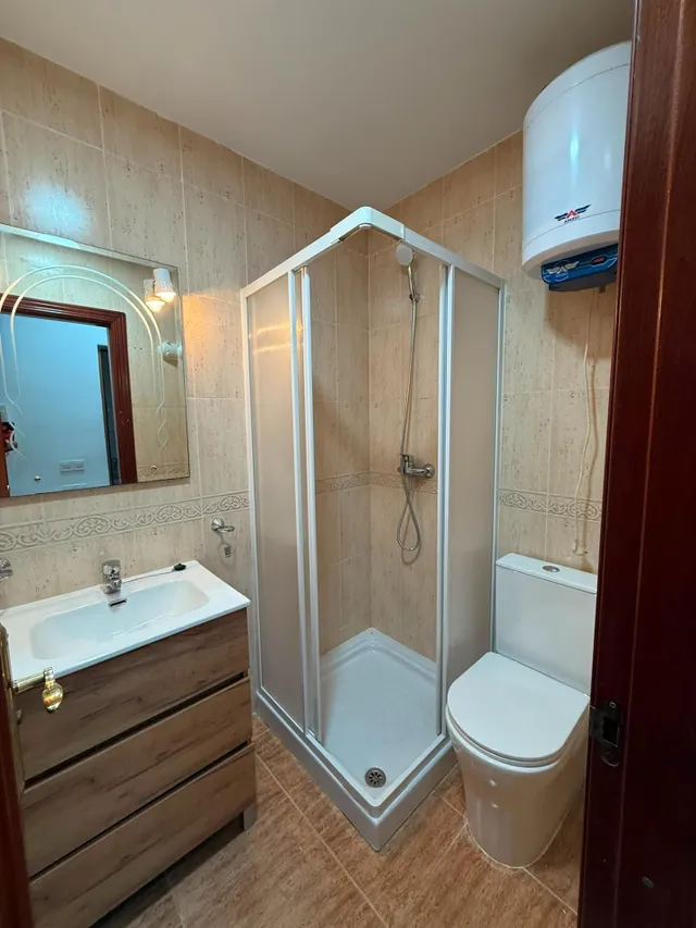 Estudio Luminoso en el Corazón del Puerto de Aguadulce — 25