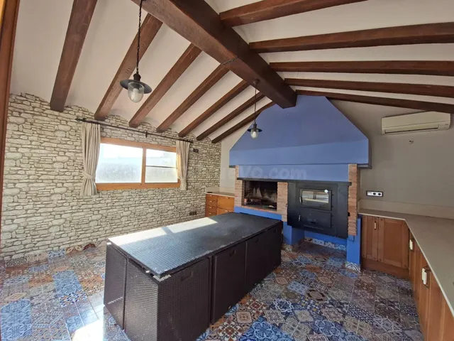 UNA RESIDENCIA UNICA EN SANTA BARBARA !! - foto 3