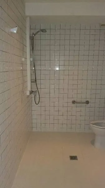 EN VENTA LOCAL COMERCIAL EN LOS CRISTIANOS — 16