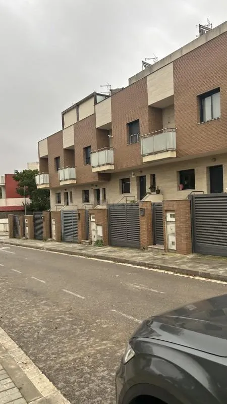 Se vende piso OKUPADO en Vilanova i la Geltrú (Barcelona). - foto 3