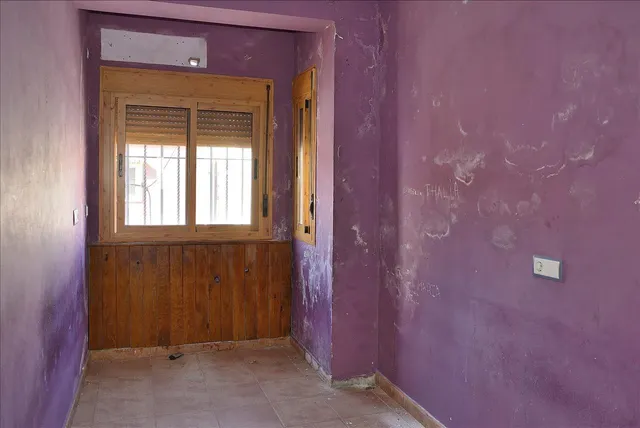 Casa adosada de 4 dormitorios con terraza para reformar en Algeciras — 14