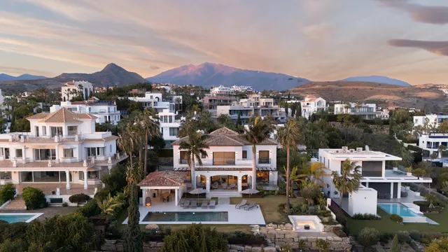 Chalet 4 habitaciones 551m² en venta - Marbella — 43