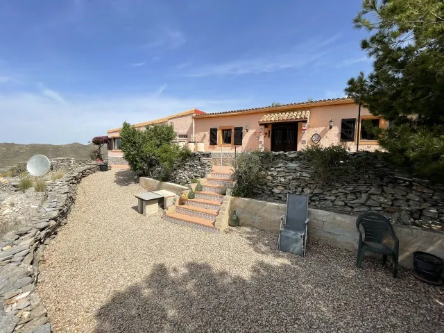 Casa de campo 4 habitaciones 213m² en venta - Canteras