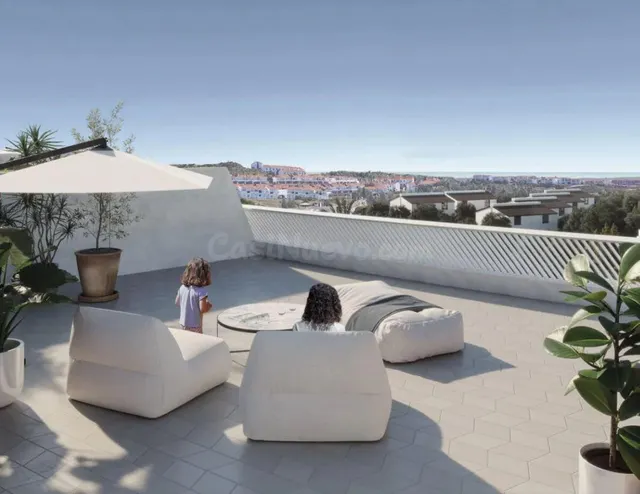 Apartamento de 3 dormitorios con garaje y trastero. Mijas co