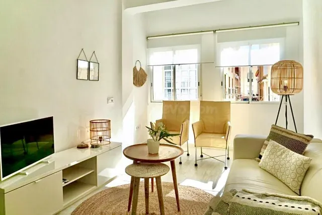 Piso en Malaga con licencia turistica y gran potencial - foto 5