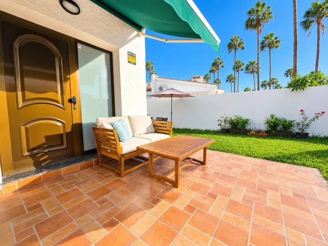 En alquiler estupendo bungalow con amplio jardin y mucha luminosidad — 8