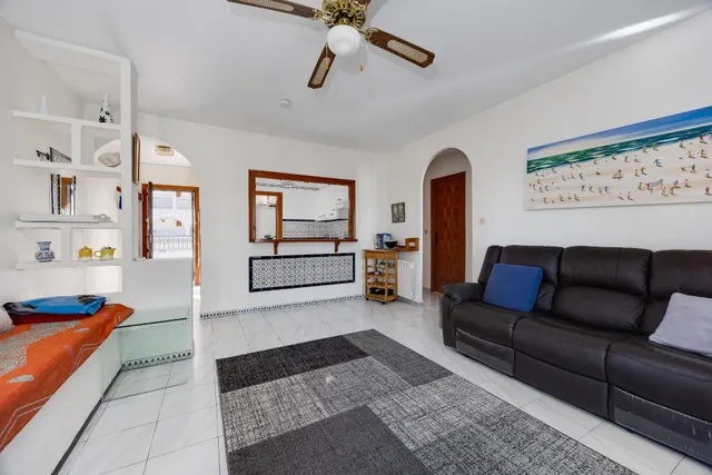 Spacious Apartment in Lomas de Mar, Torrelamata — 13
