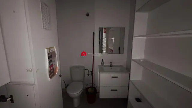 En venta local comercial en el centro de Tortosa. — 13