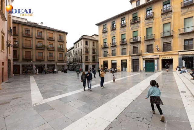 ¡Oportunidad única en el corazón de Granada! — 47