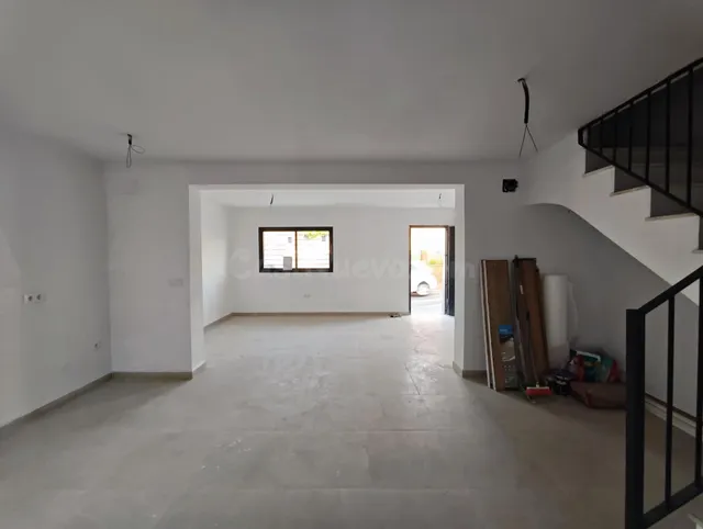 Magnífica en venta en Palomares del Río. - foto 3