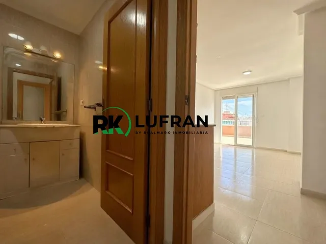 ÁTICO A LA VENTA CON VISTAS AL CASTILLO EN AVENIDA JIJONA - ALICANTE — 17