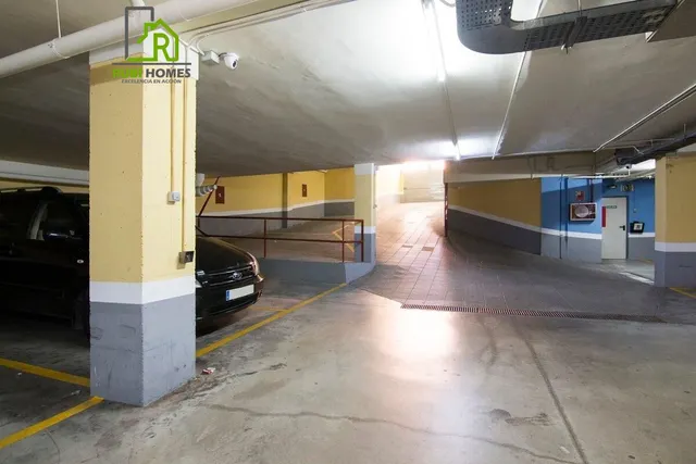 Magnifica vivienda con garaje en vergeles, junto a palacio de deportes — 28