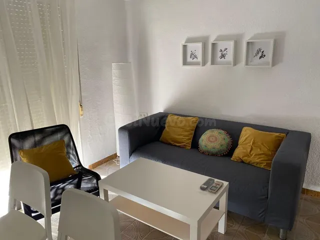 Piso para estudiantes en La Chana (Calle Sagrada Familia) – 