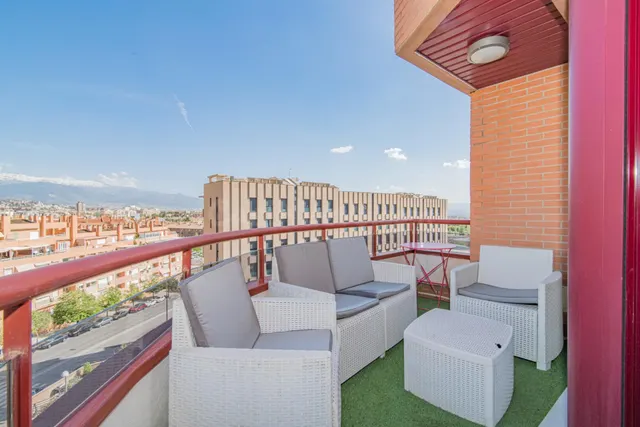 ALQUILER DE ATICO DE 3 DORMITORIOS EN URBANIZACION RESIDENCI - foto 2