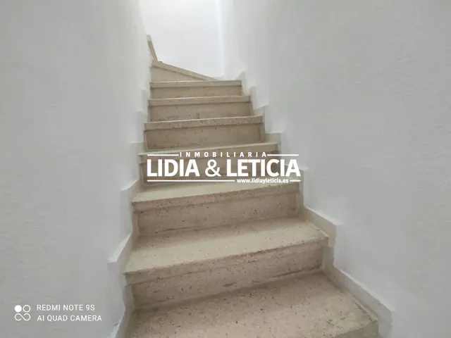ESPECTACULAR CASA EN PABLO VI! UNA DE LAS ZONAS MÁS DEMANDADAS DE ALCALÁ DE GUADAIRA!! — 17