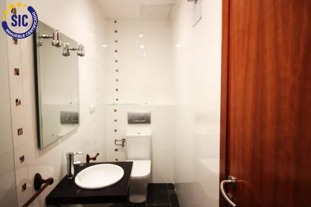 Local comercial actualmente oficina muy bonita en 1ª línea de la playa de Morro de Gos — 15