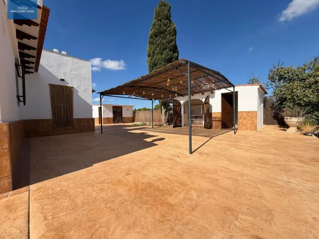 CHALET INDEPENDIENTE CON PISCINA EN PARTIDA DE VALVERDE ALTO - foto 5