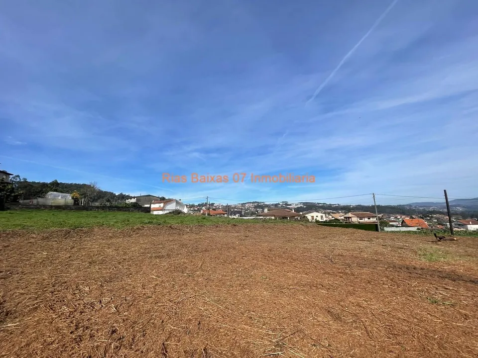 REF 4207 SOLAR 1412m2 CON PROYECTO Y LICENCIA TAMEIGA ( MOS )